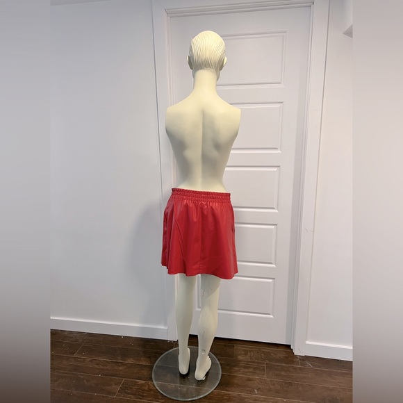 BCBG faux leather skirt - Picture 3 of 6